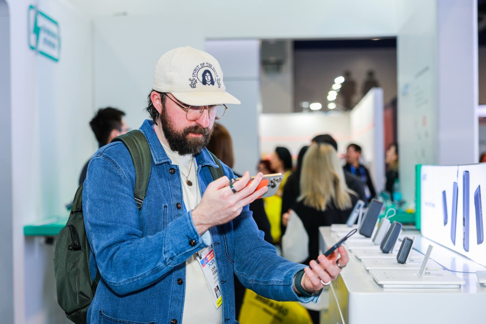 Trade show booth design at CES 2026 AUKEY exhibition in Las Vegas by JY Studio