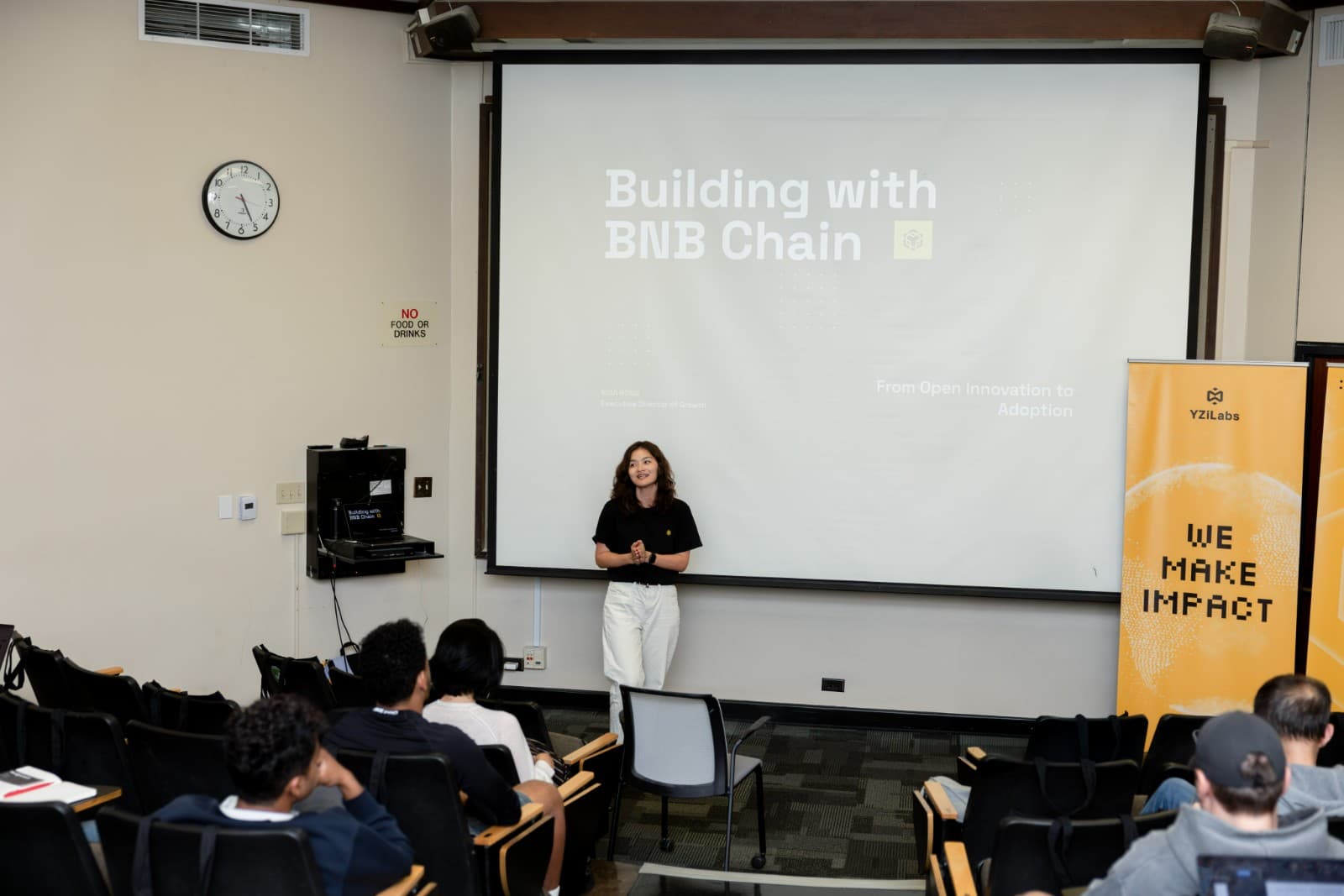 Closing remarks and wrap-up at BNB Chain University Tour Day 1 at UC Berkeley by JY Studio