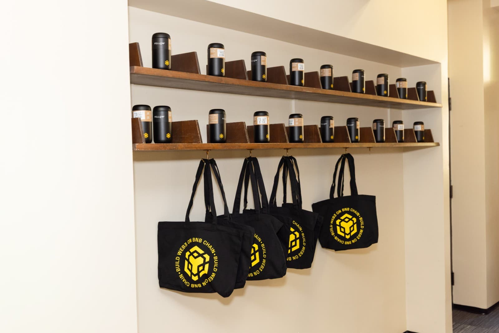 Closing keynote at BNB Chain University Tour Day 2 at Stanford University by JY Studio