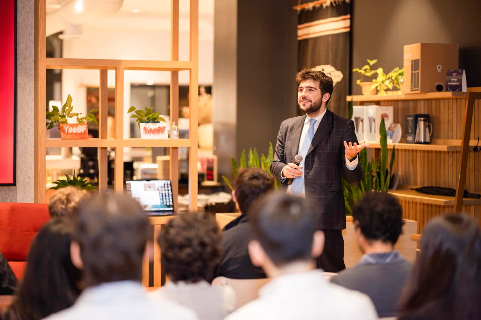 Vibrant event energy captured at CAN Networking Event in San Francisco by JY Studio