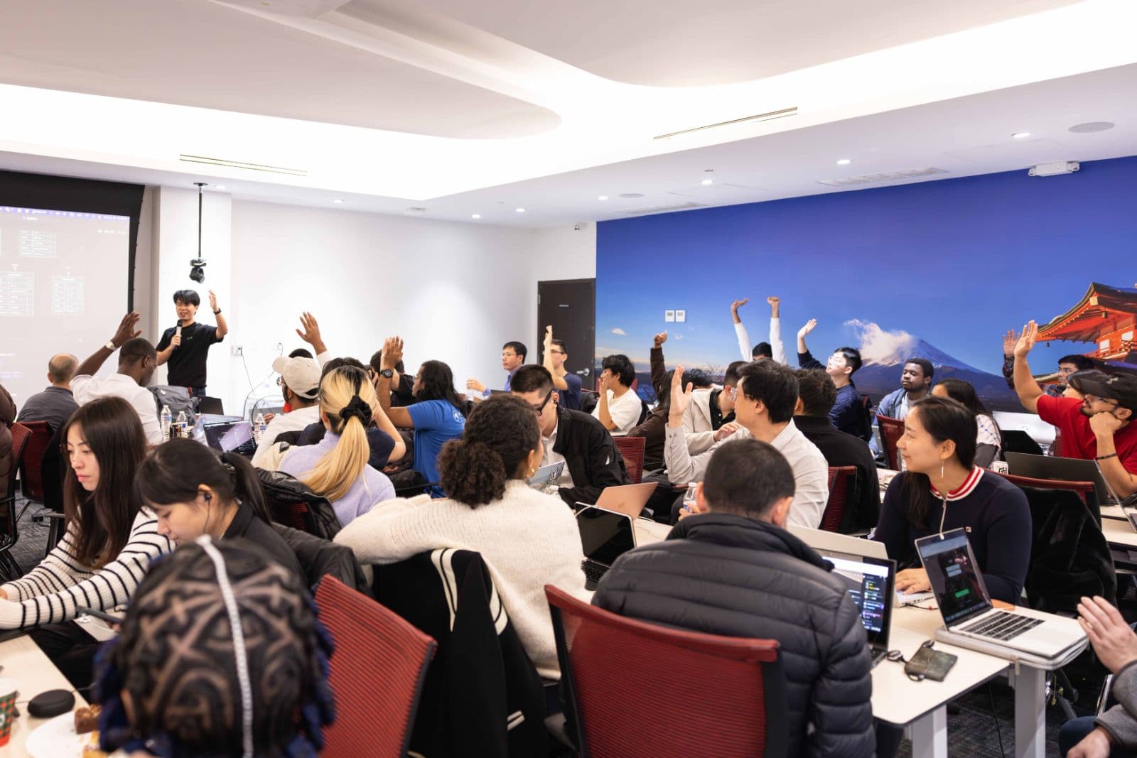 Startup pitch presentations at Hackathon @NYC in New York City by JY Studio