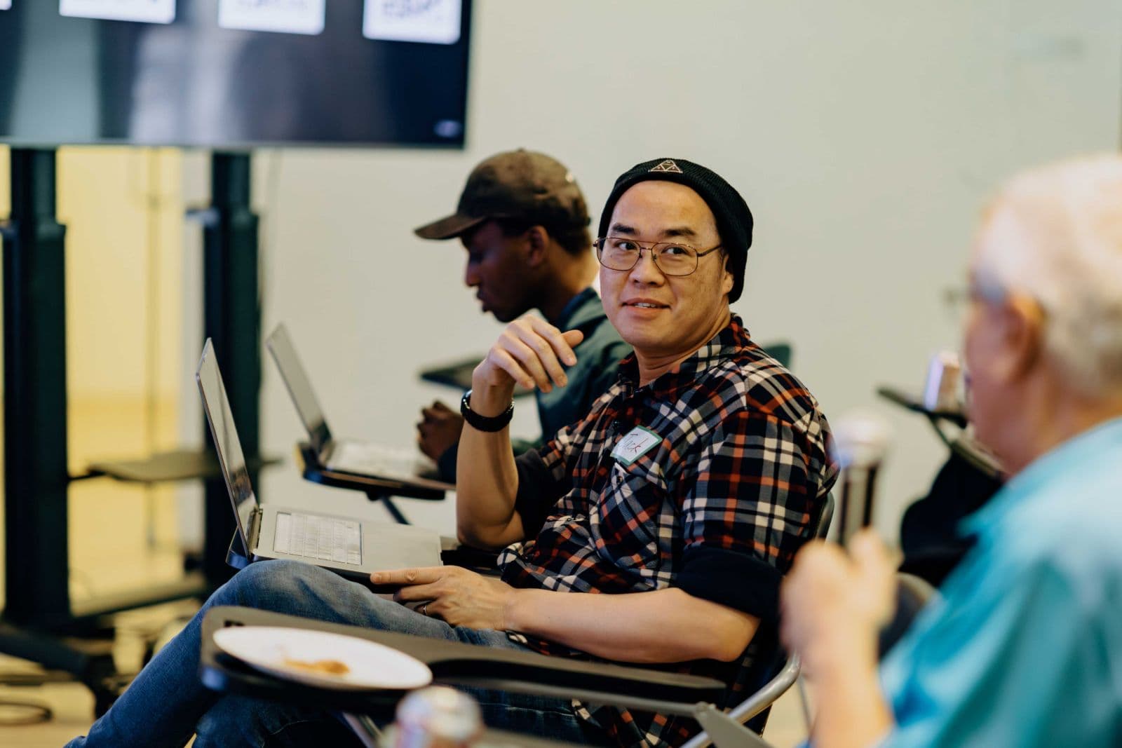 Business networking session in progress at TRAE Meetup in Bay Area by JY Studio