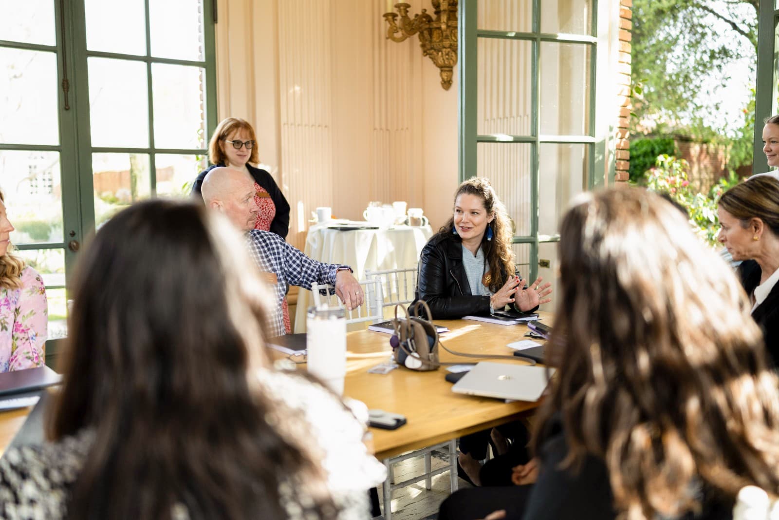 Candid moment of Zapier team enjoying Filoli Historic Garden during corporate offsite by JY Studio