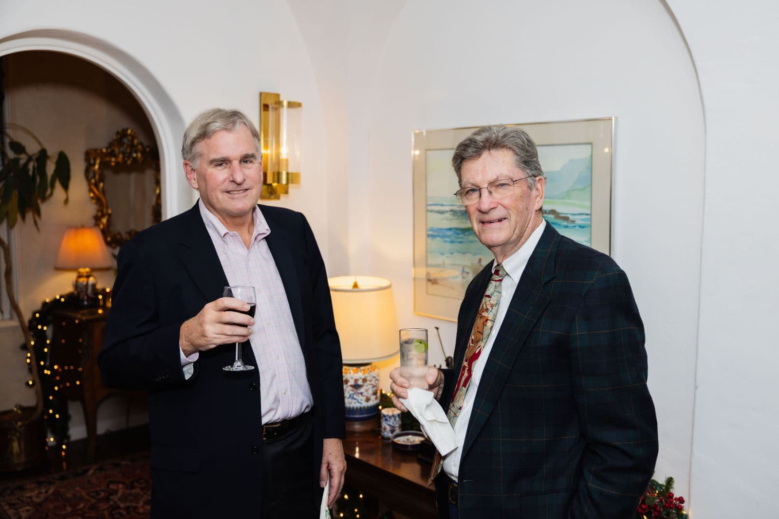 Group celebration photo at Family Christmas Holiday Party in Oakland by JY Studio