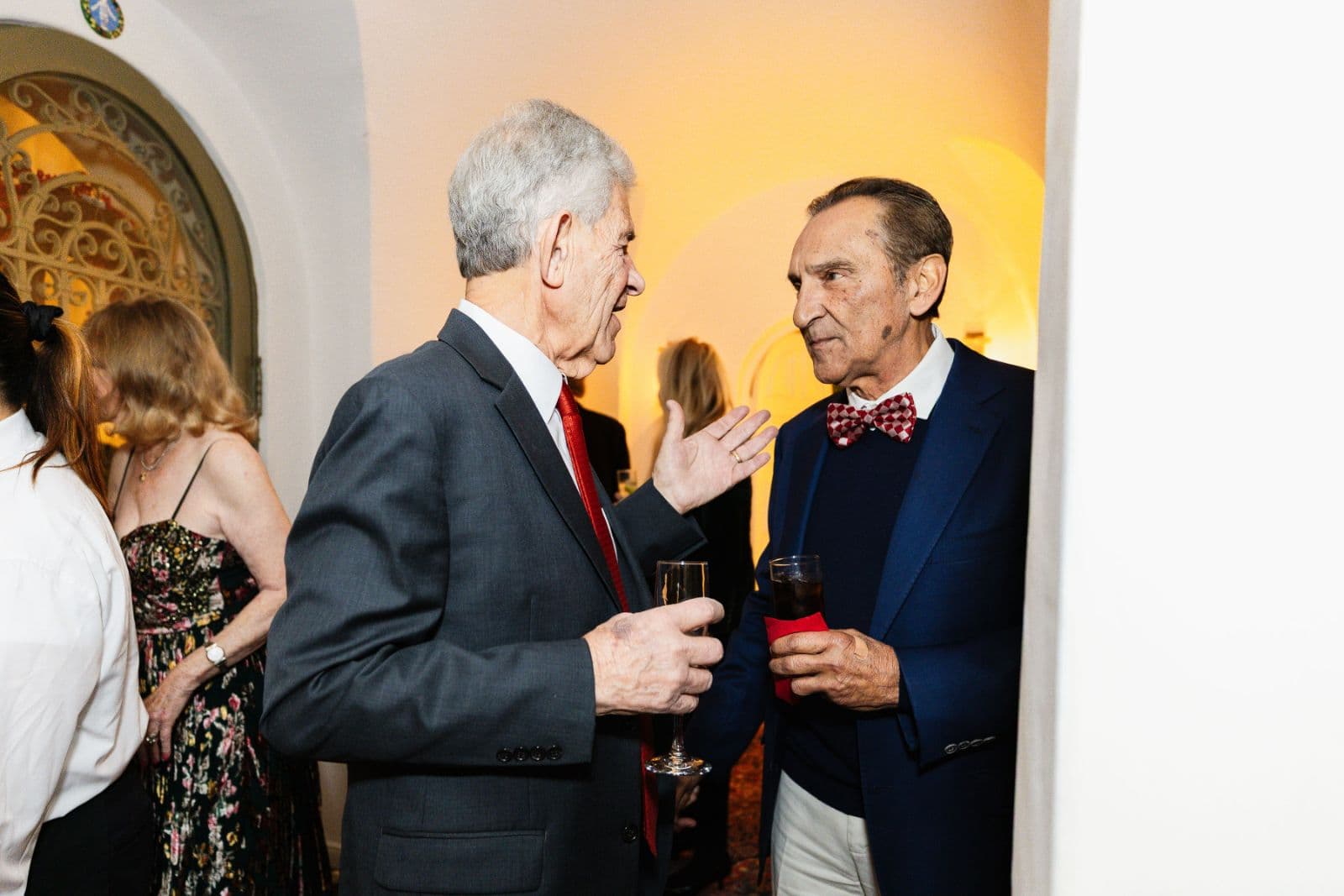 Holiday celebration gathering in Oakland by JY Studio