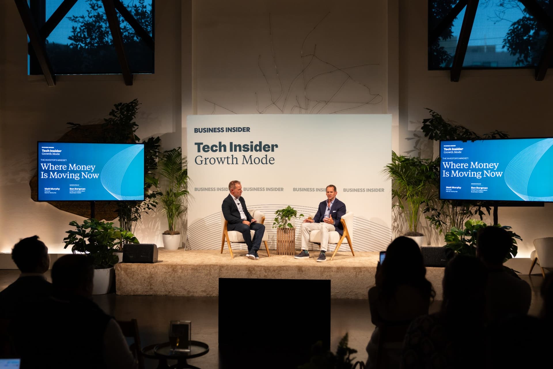 Wide shot of the stage and audience during the Matt Murphy interview at Business Insider Tech Insider: Growth Mode at The Pearl SF during SF Tech Week 2026 in San Francisco by JY Studio