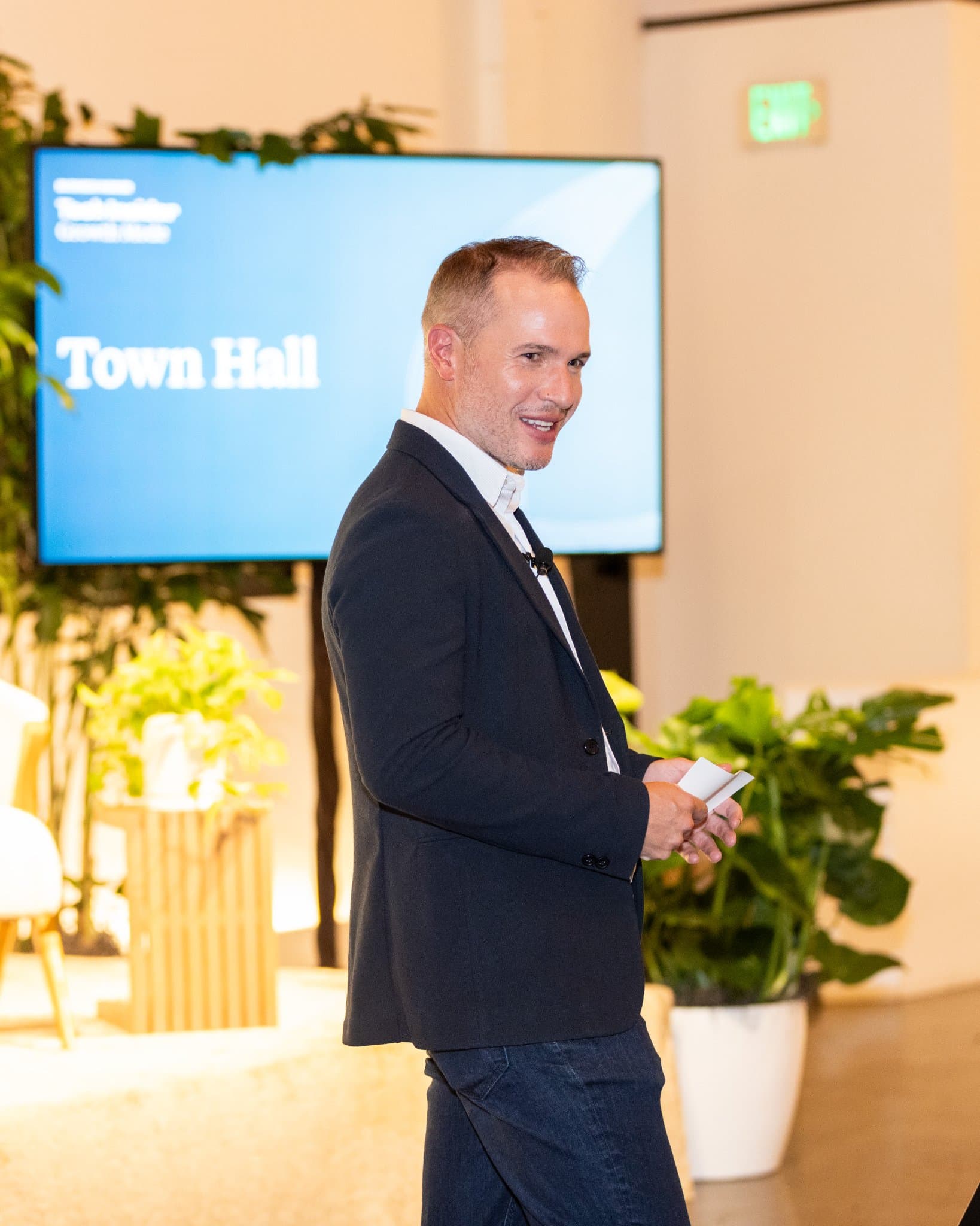 Business Insider host leading the Town Hall session at Business Insider Tech Insider: Growth Mode at The Pearl SF during SF Tech Week 2026 in San Francisco by JY Studio