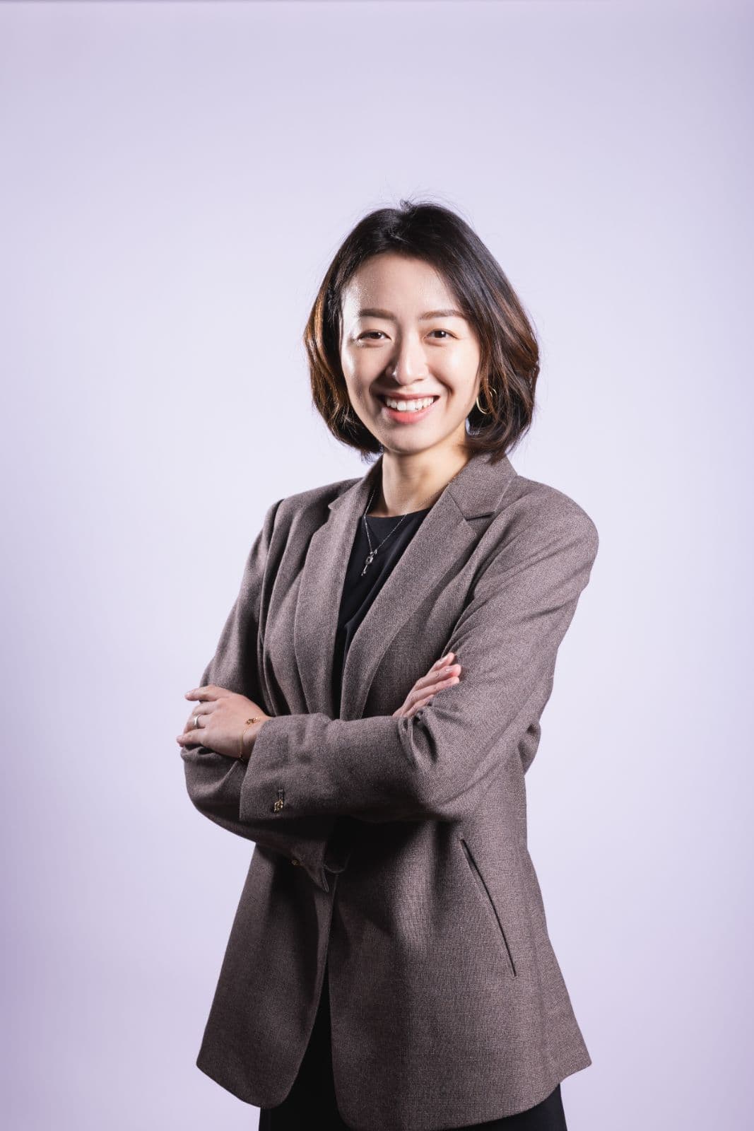 Professional headshot photography for business professionals in San Francisco Bay Area by JY Studio